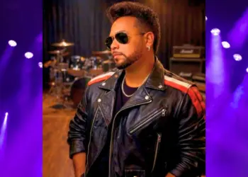 Leony Diall: artista capixaba mantém viva a essência do pop rock com shows ao vivo e música autoral - Foto: Divulgação