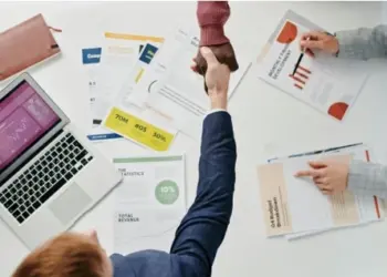 Compliance deixa de ser custo e assume papel estratégico nas empresas, segundo pesquisa - Foto: Tiger Lily/Pexels